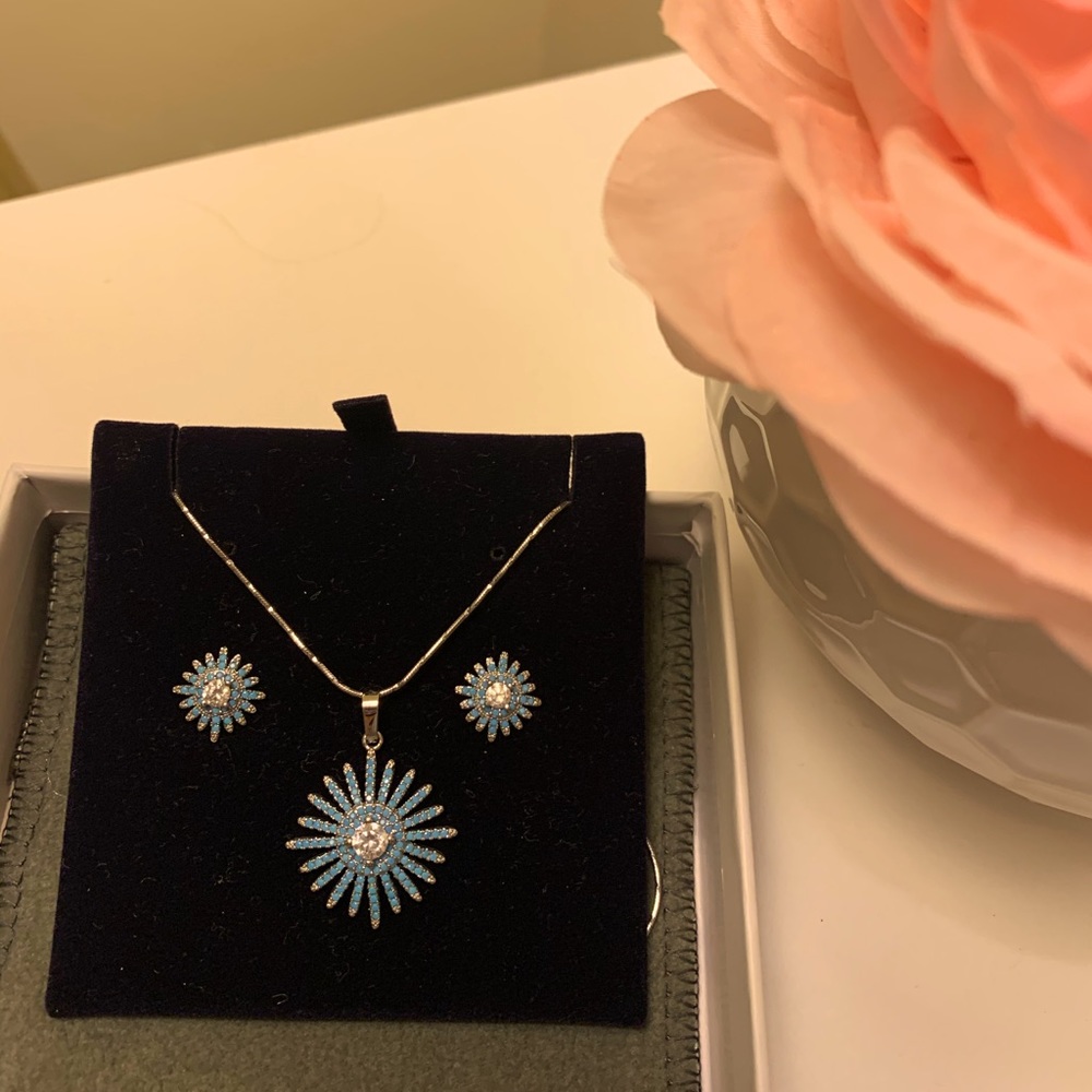 🌸 Silver jewelry set with blue stones 🌸